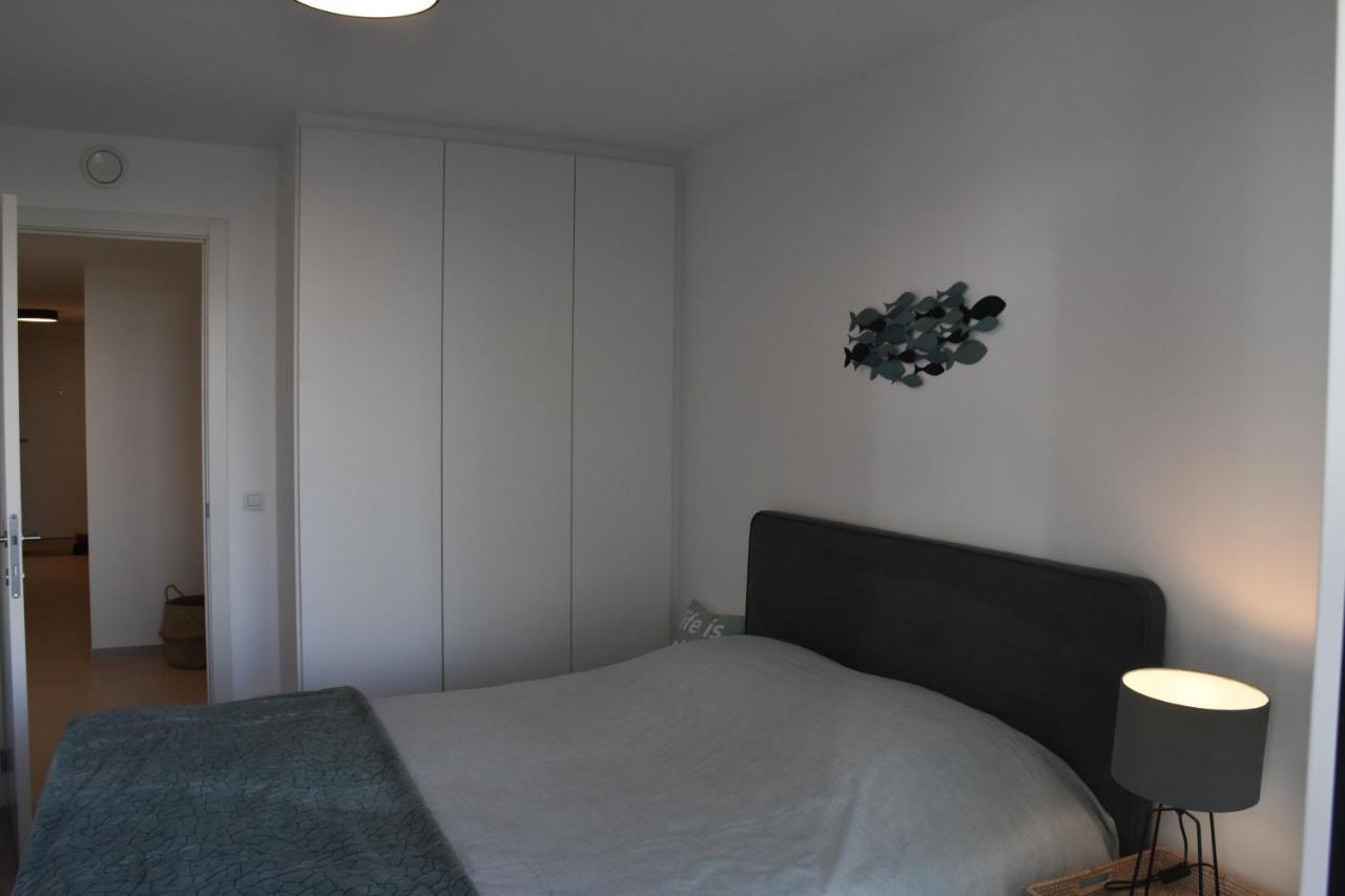 Lichtrijk 2-Slaapkamerappartement Met Zeezicht En Gratis Parking Oostende Exteriör bild