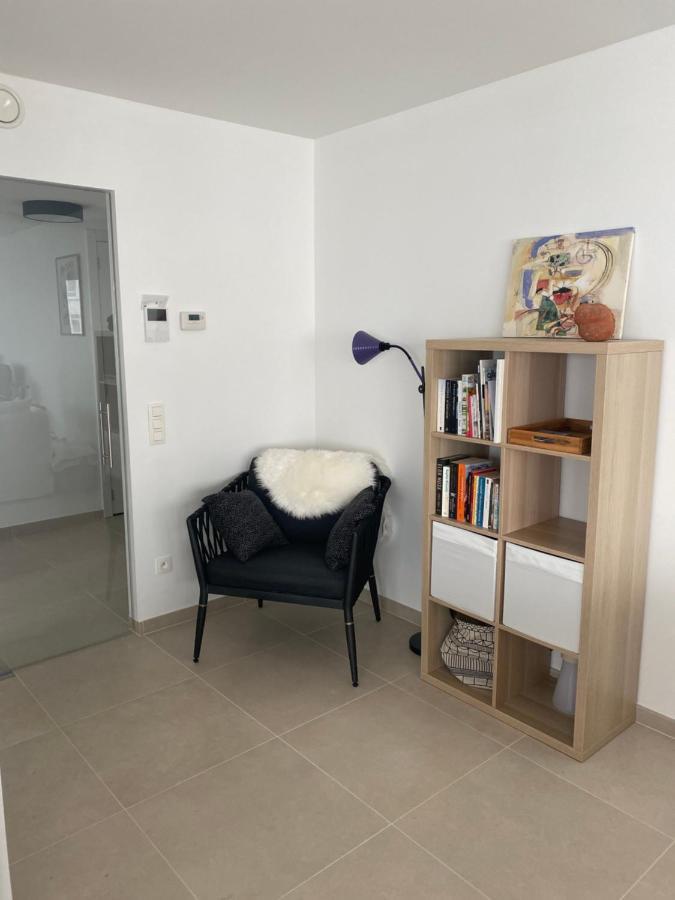 Lichtrijk 2-Slaapkamerappartement Met Zeezicht En Gratis Parking Oostende Exteriör bild