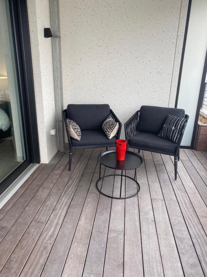 Lichtrijk 2-Slaapkamerappartement Met Zeezicht En Gratis Parking Oostende Exteriör bild