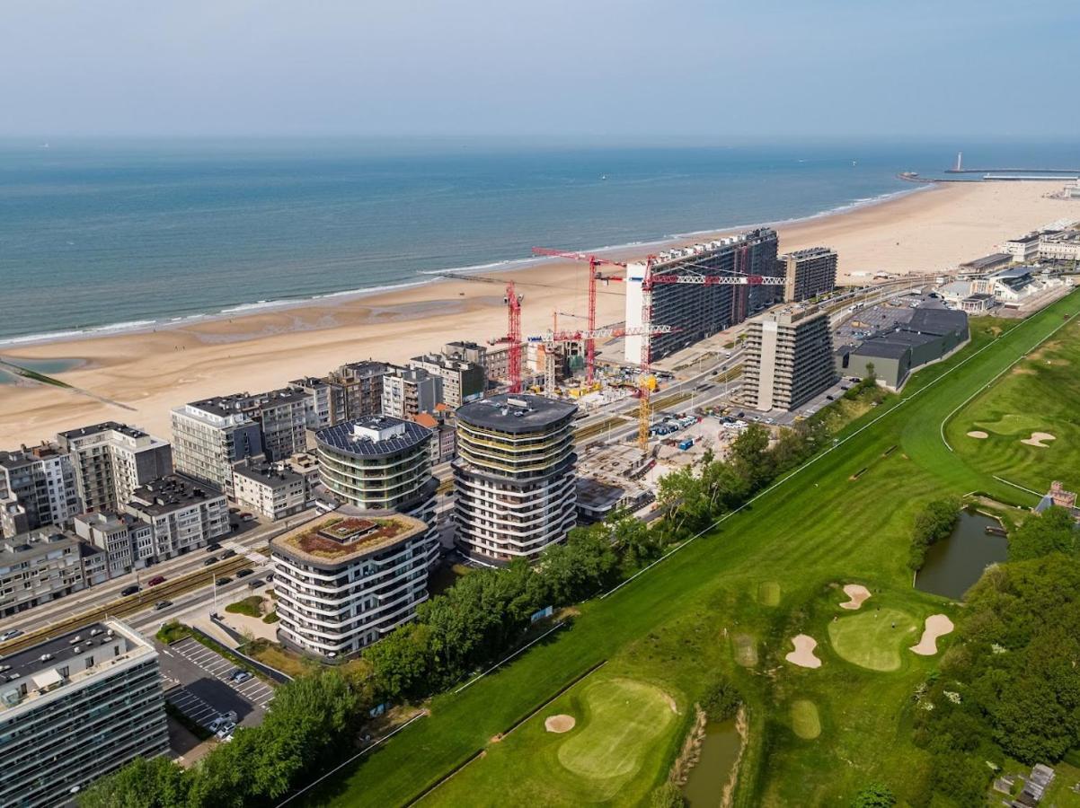 Lichtrijk 2-Slaapkamerappartement Met Zeezicht En Gratis Parking Oostende Exteriör bild